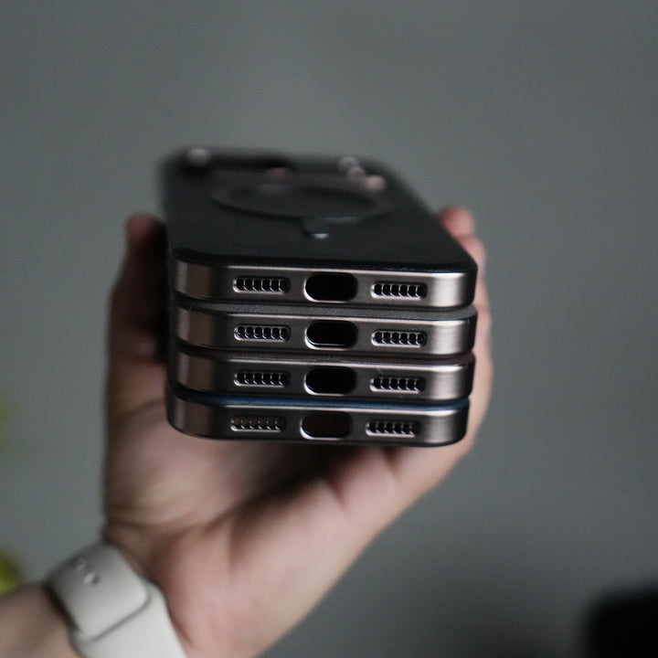 iPhone 17 Pro Metallic Textured Leather MagSafe Ring Case Cover