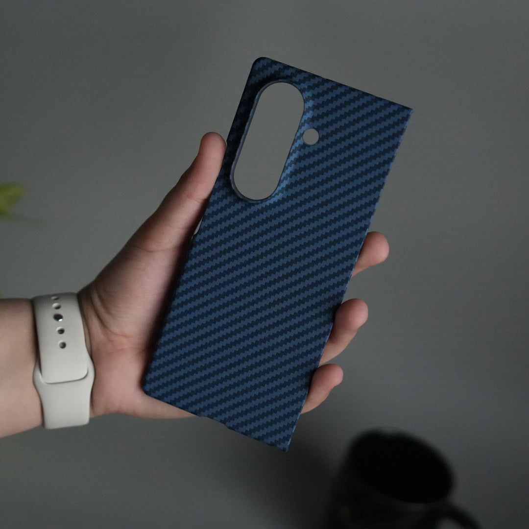 Galaxy Z Fold 7 Carbon Fiber Texture Design Hard Pc MagSafe Case Cover BLUE