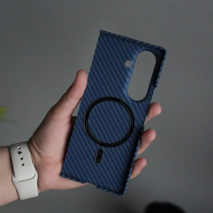 Galaxy Z Fold 7 Carbon Fiber Texture Design Hard Pc MagSafe Case Cover BLUE