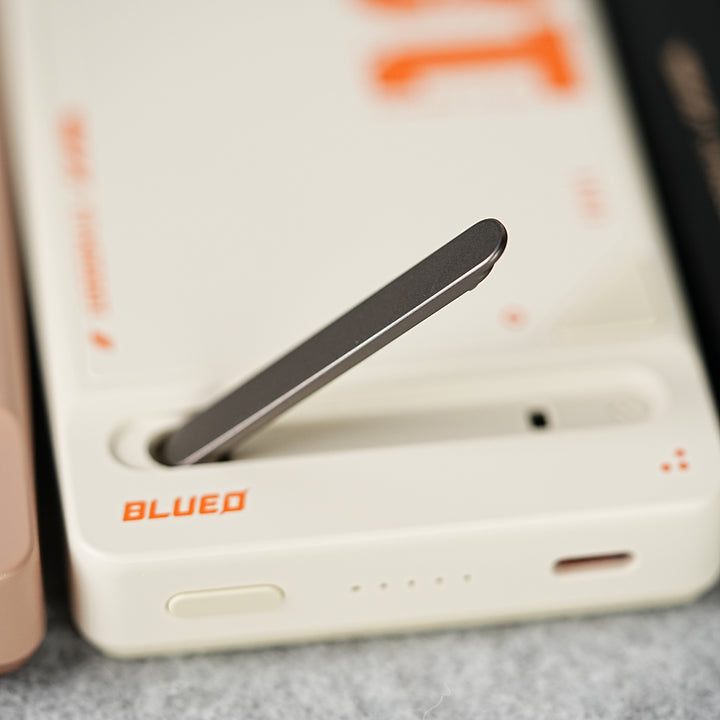 10,000mAh Wireless Magnetic Fast Charging Power Bank with Multi-Function Stand