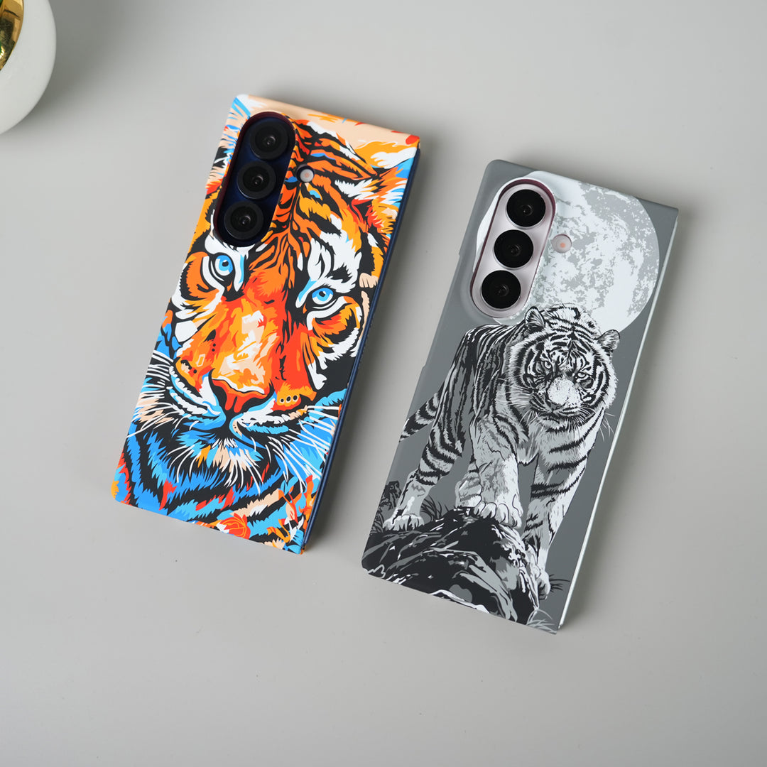 Samsung Galaxy Z Fold 7 Carbon Fiber Texture Case | Tiger Printed Hard PC Cover with MagSafe | Shockproof Slim Protection