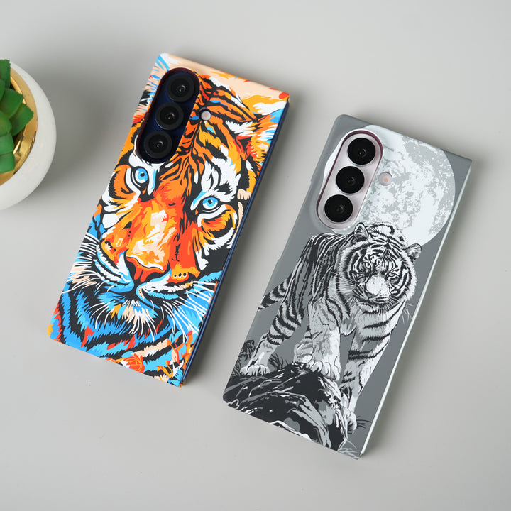 Samsung Galaxy Z Fold 7 Carbon Fiber Texture Case | Tiger Printed Hard PC Cover with MagSafe | Shockproof Slim Protection