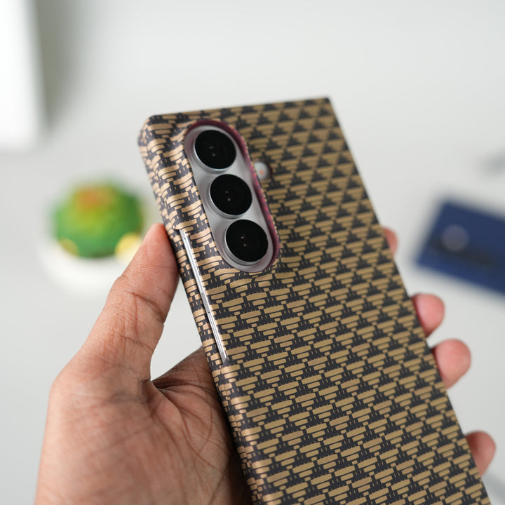 Samsung Galaxy Z Fold 7 Carbon Fiber Aramid Texture Case | Hard PC Slim MagSafe Cover | Shockproof Protective Design
