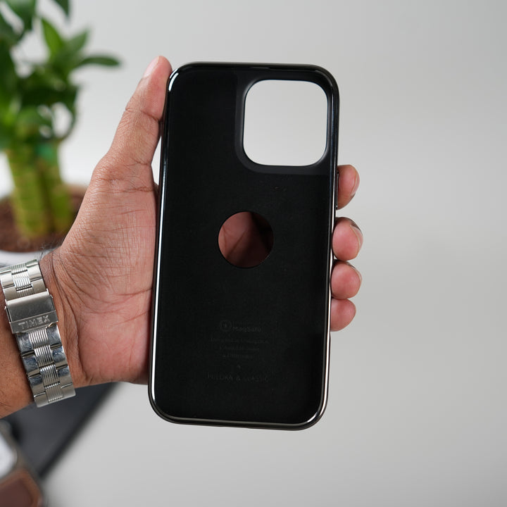 iPhone 16 Series Leather Case