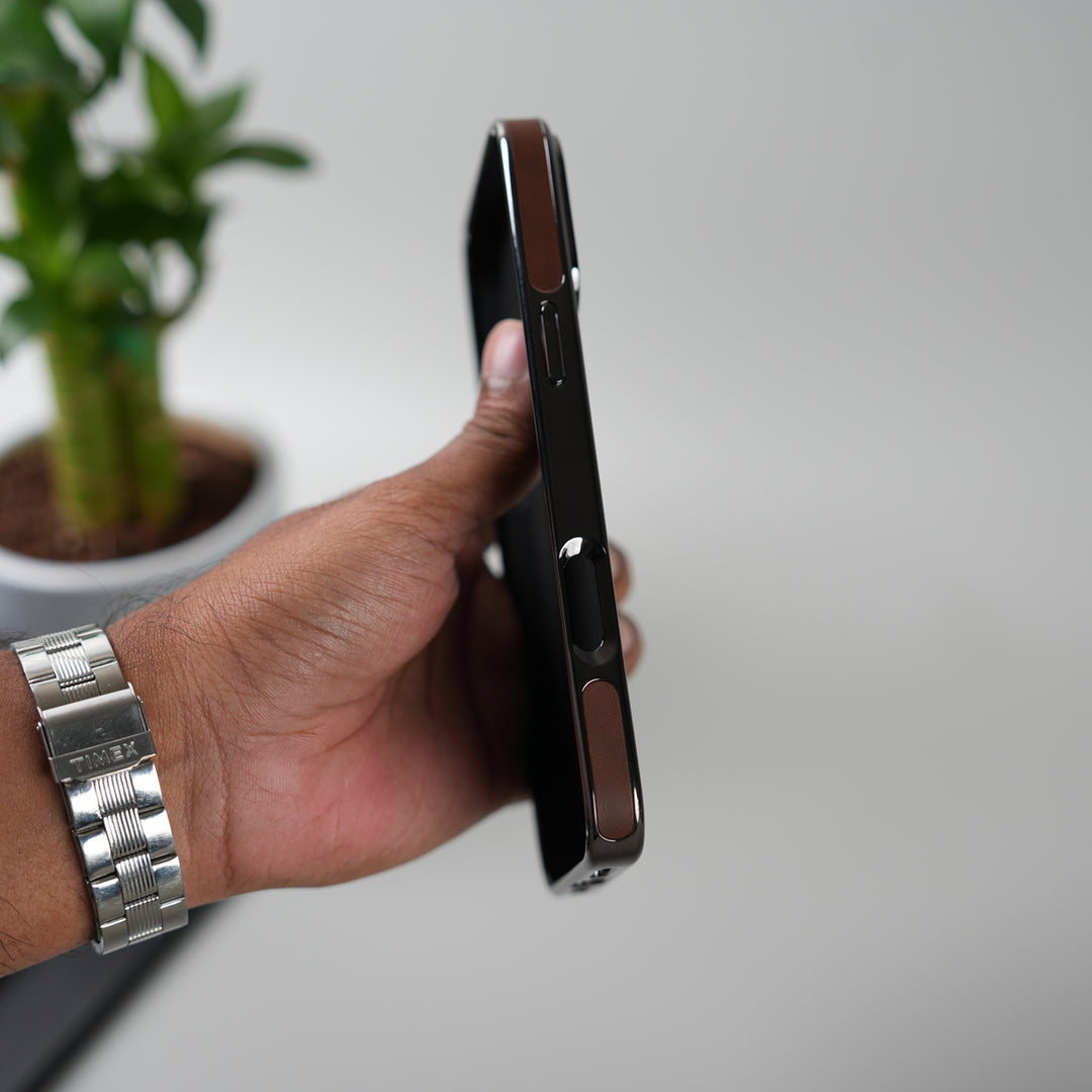 iPhone 16 Series Leather Case