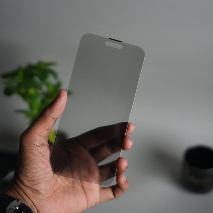 iPhone 16 Pro Privacy Tempered Glass