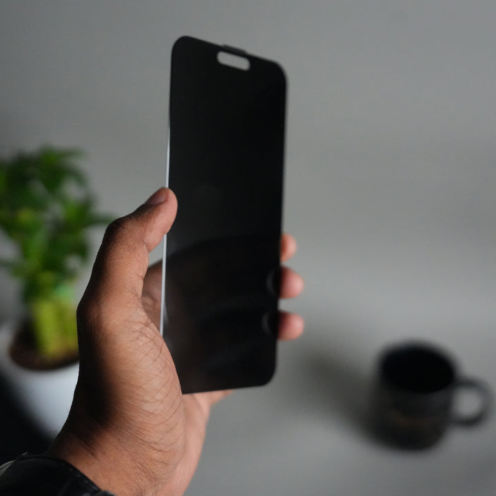 iPhone 16 Pro Privacy Tempered Glass