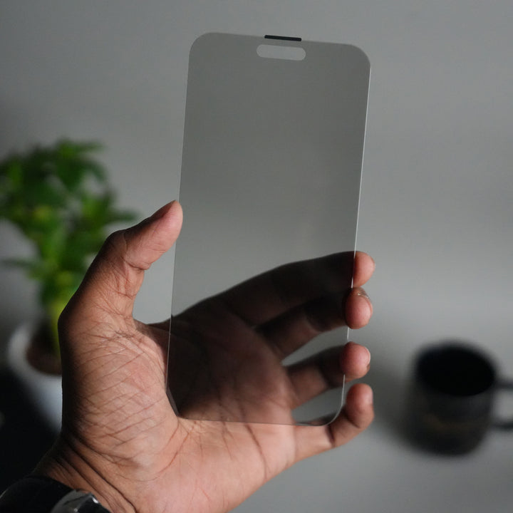iPhone 16 Pro Privacy Tempered Glass