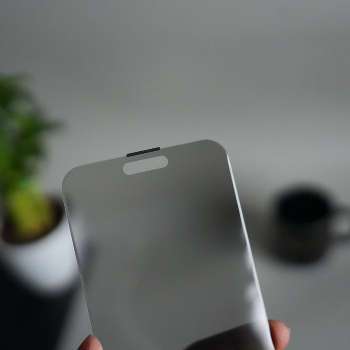 iPhone 16 Pro Privacy Tempered Glass