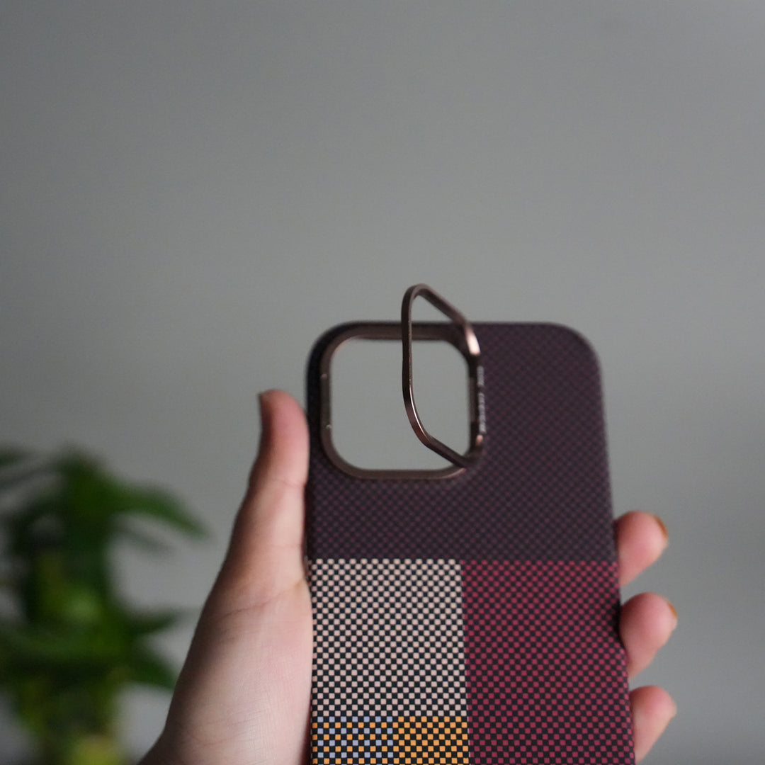 iPhone 15 Series Carbon Fiber Texture Design Hard Pc MagSafe Case Cover CornerYellow