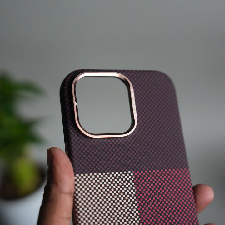 iPhone 15 Series Carbon Fiber Texture Design Hard Pc MagSafe Case Cover CornerYellow