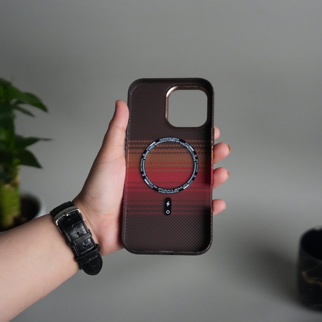iPhone 16 Series Carbon Fiber Texture Design Hard Pc MagSafe Case Cover Orangered