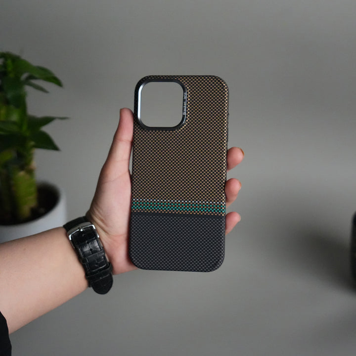 iPhone 15 Series Carbon Fiber Texture Design Hard Pc MagSafe Case Cover BlackYellow