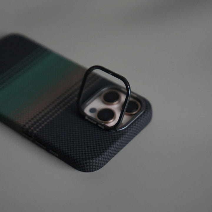 iPhone 16 Series Carbon Fiber Texture Design Hard Pc MagSafe Case Cover GreenOrange