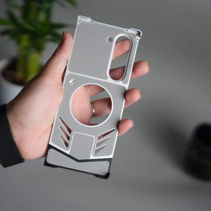 Galaxy Z Fold 6 Magnetic Aluminum Alloy Metal Rimless Frame Heat Dissipation Stand Phone Case