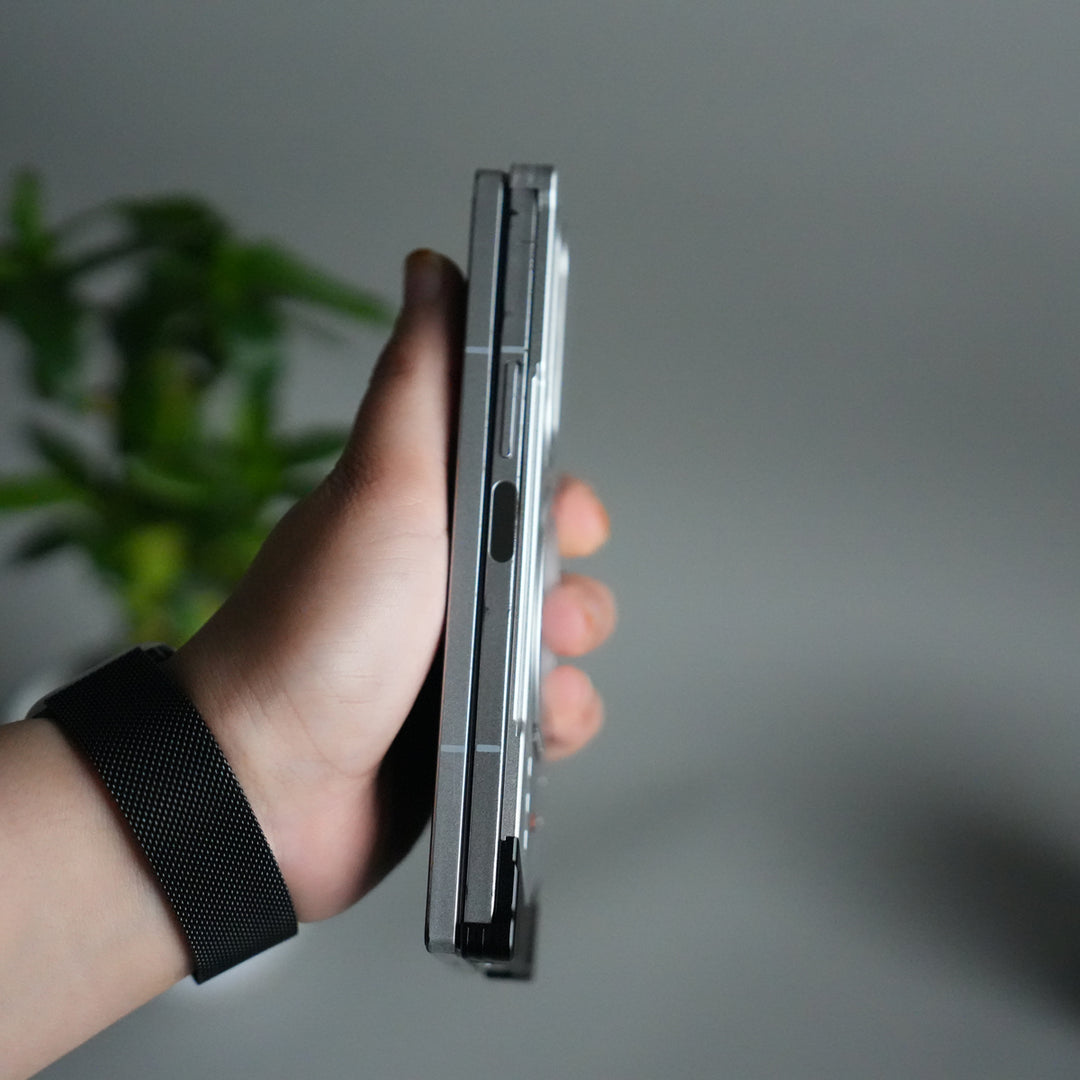 Galaxy Z Fold 6 Magnetic Aluminum Alloy Metal Rimless Frame Heat Dissipation Stand Phone Case