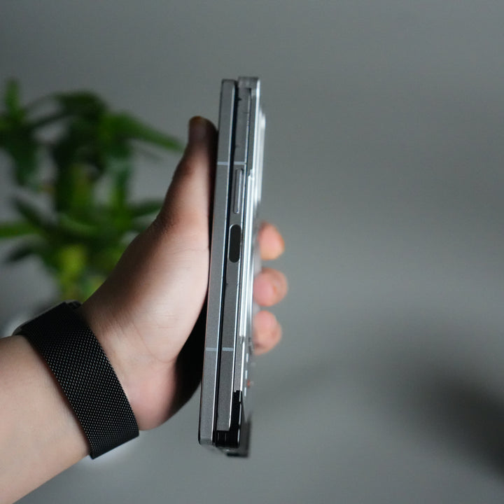 Galaxy Z Fold 6 Magnetic Aluminum Alloy Metal Rimless Frame Heat Dissipation Stand Phone Case