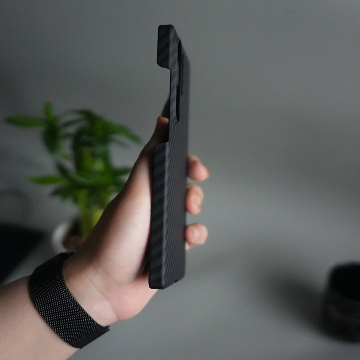 Galaxy S25 Ultra Carbon Fiber Slim Case | Ultra-Thin Magnetic Charging Ring Cover