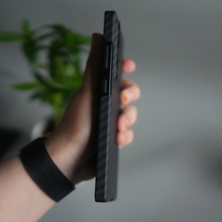 Galaxy S25 Ultra Carbon Fiber Slim Case | Ultra-Thin Magnetic Charging Ring Cover