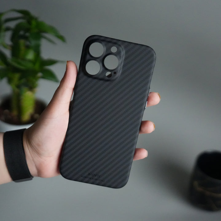 iPhone 15 Series Carbon Fiber Slim Case | Ultra-Thin Magnetic Charging Ring Cover