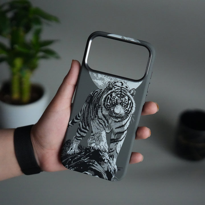 iPhone 17 Pro Max Carbon Fiber Texture Design Hard Pc MagSafe Case Cover GrayTiger