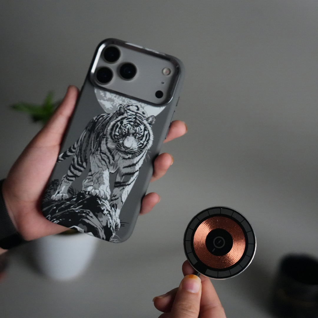 iPhone 17 Pro Max Carbon Fiber Texture Design Hard Pc MagSafe Case Cover GrayTiger