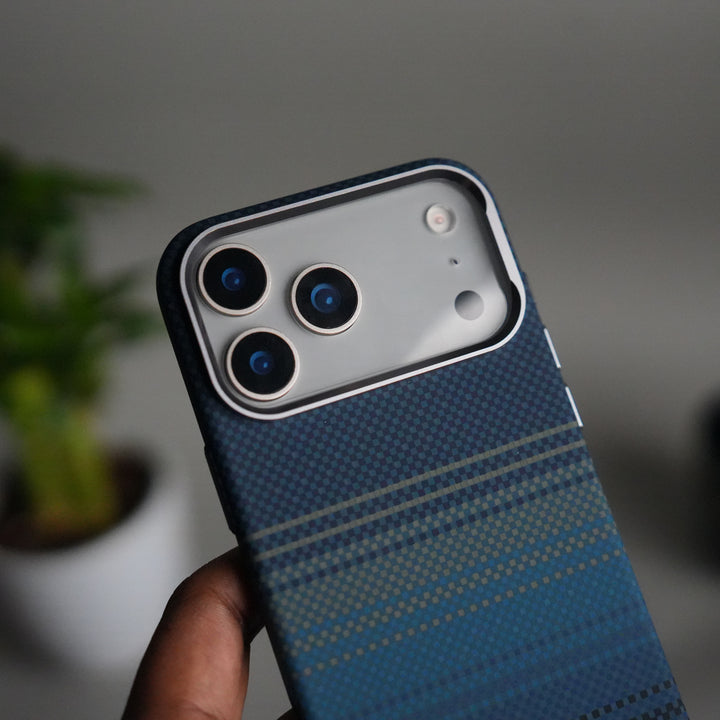 iPhone 17 Pro Max Carbon Fiber Texture Design Hard Pc MagSafe Case Cover BlueGreen