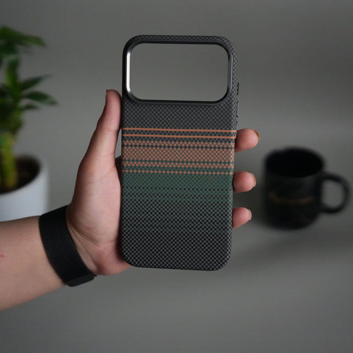 iPhone 17 Pro Max Carbon Fiber Texture Design Hard Pc MagSafe Case Cover OrangeGreen