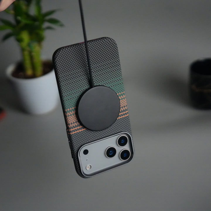 iPhone 17 Pro Max Carbon Fiber Texture Design Hard Pc MagSafe Case Cover OrangeGreen