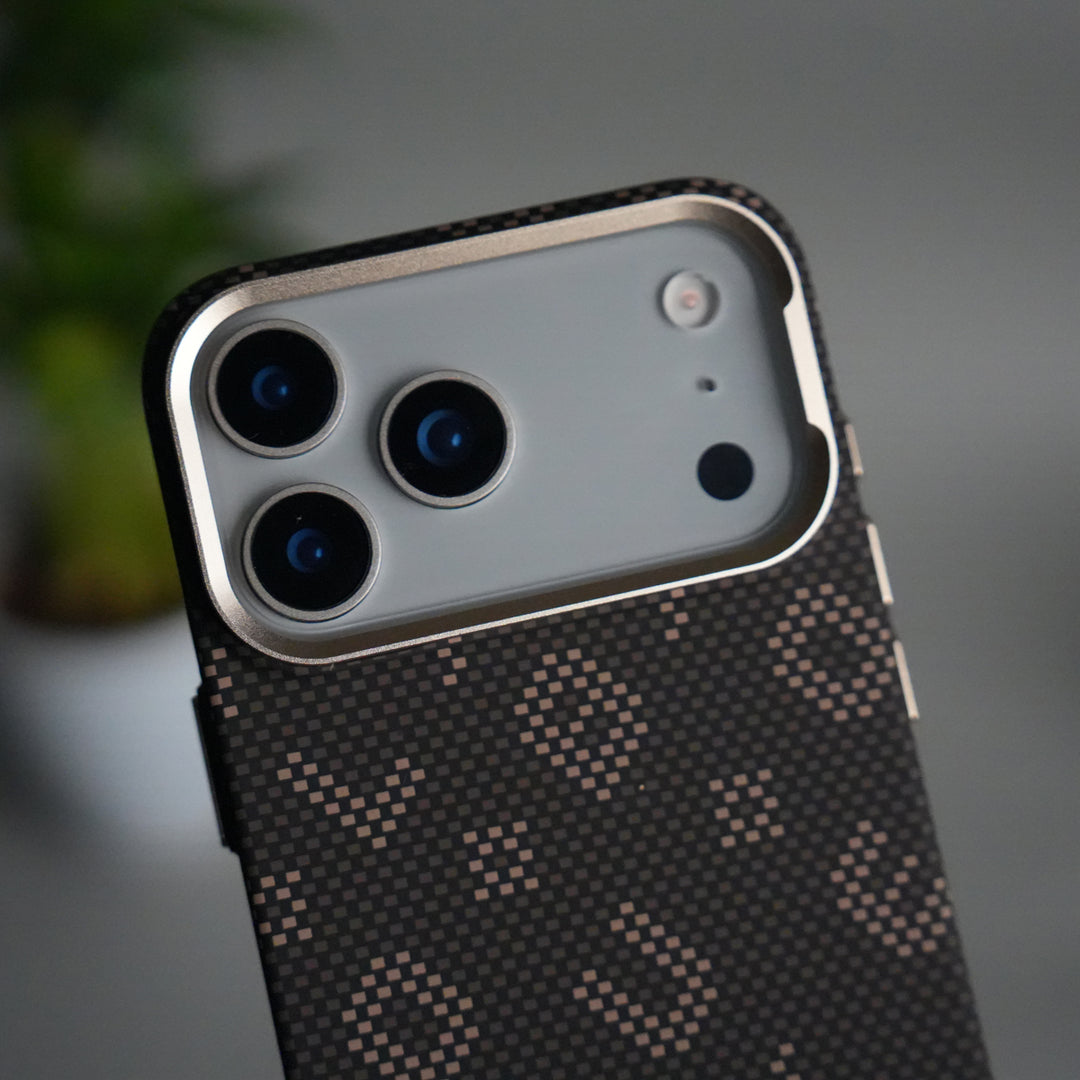 iPhone 17 Pro Max Aramid Fiber Case | Slim MagSafe Cover | Desert