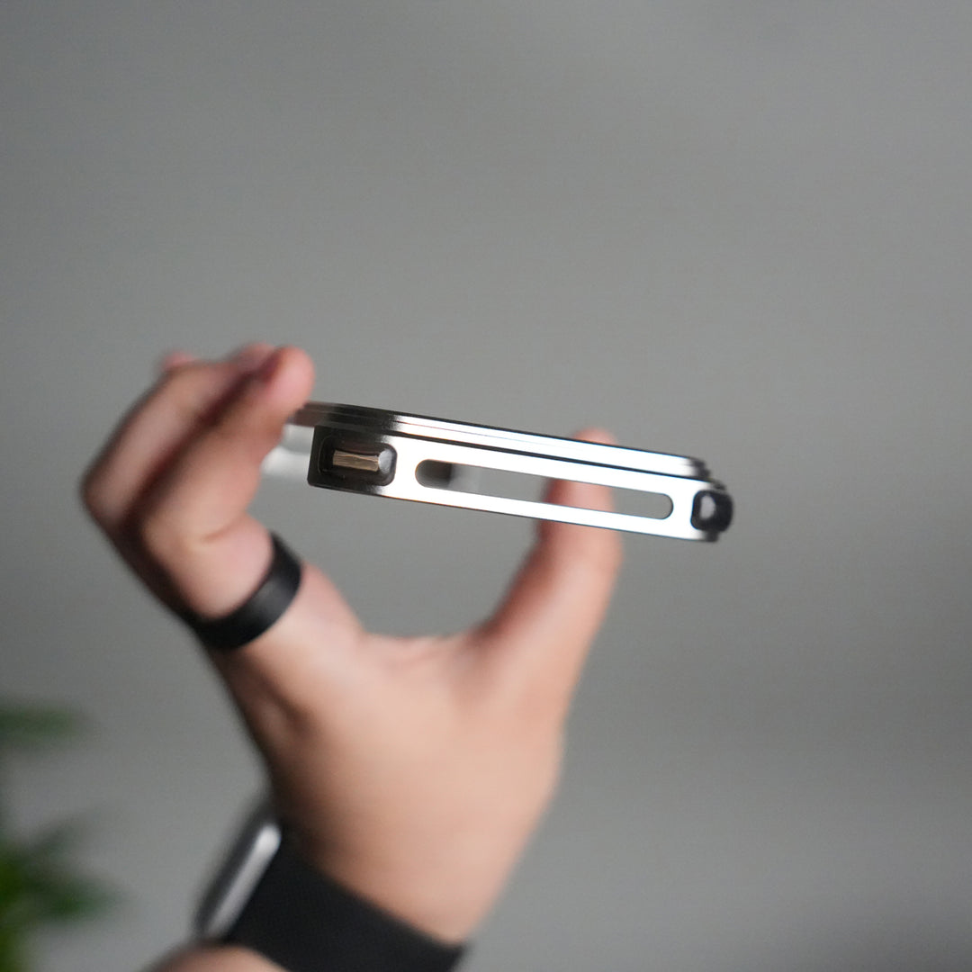 iPhone 17 Pro Max Frosted Frameless Metal Kickstand Case