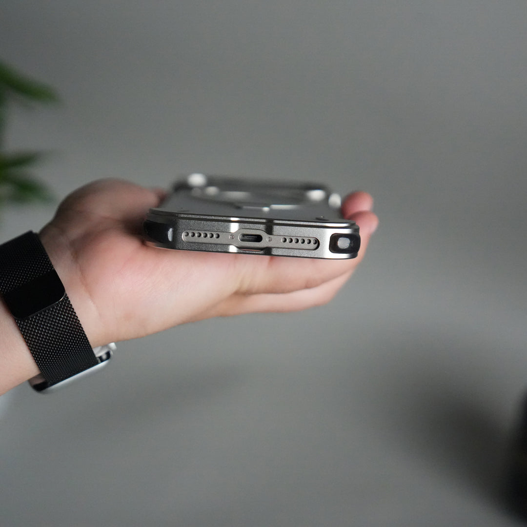 iPhone 17 Pro Max Frosted Frameless Metal Kickstand Case