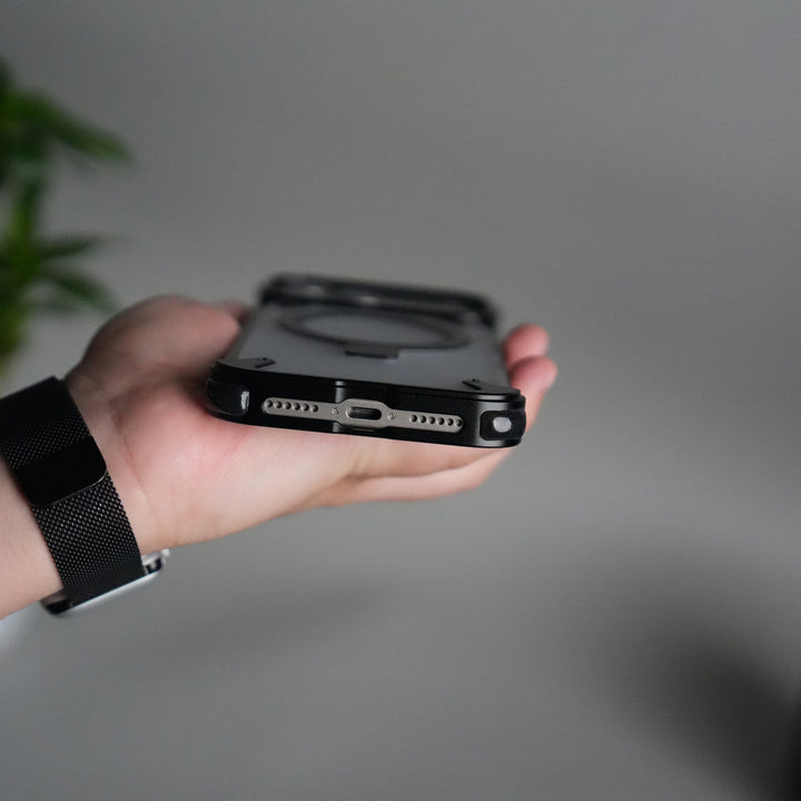 iPhone 17 Pro Max Frosted Frameless Metal Kickstand Case