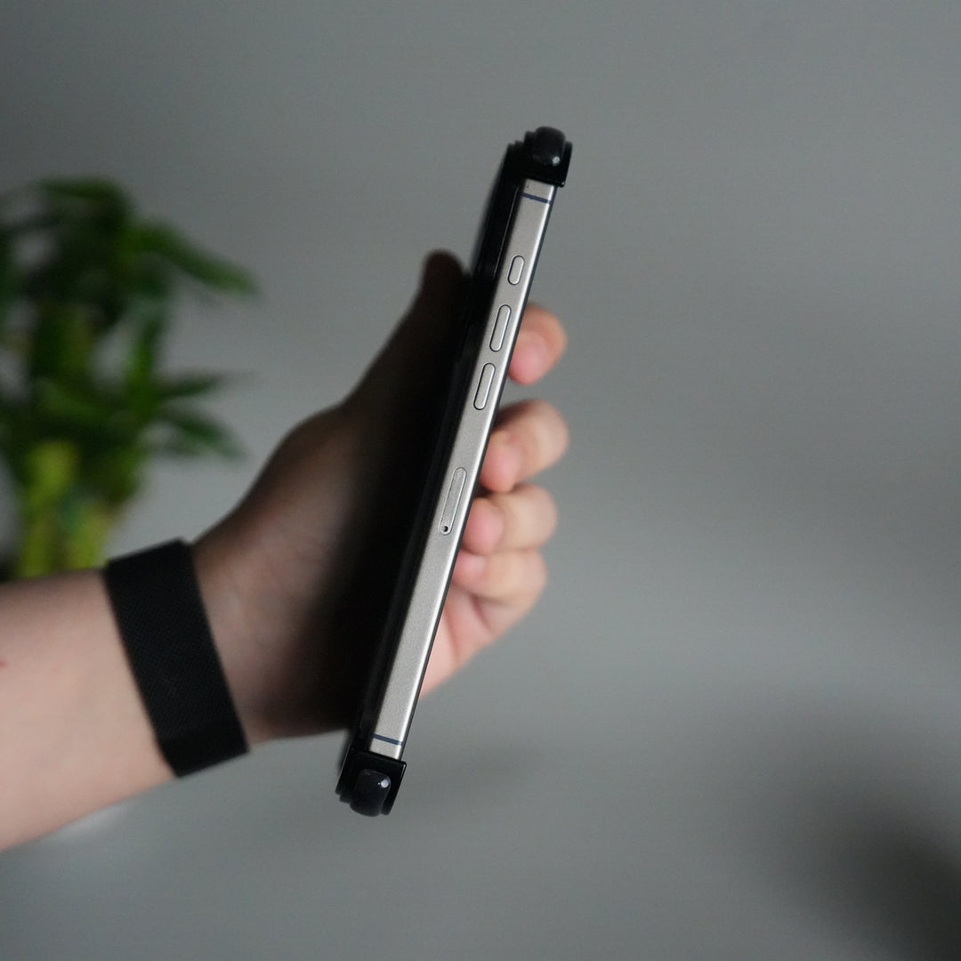 iPhone 17 Pro Max Frosted Frameless Metal Kickstand Case