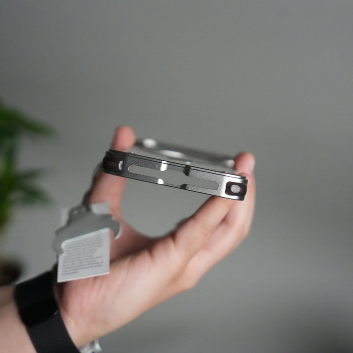 iPhone 17 Pro Max Leather Frameless Metal Kickstand Case