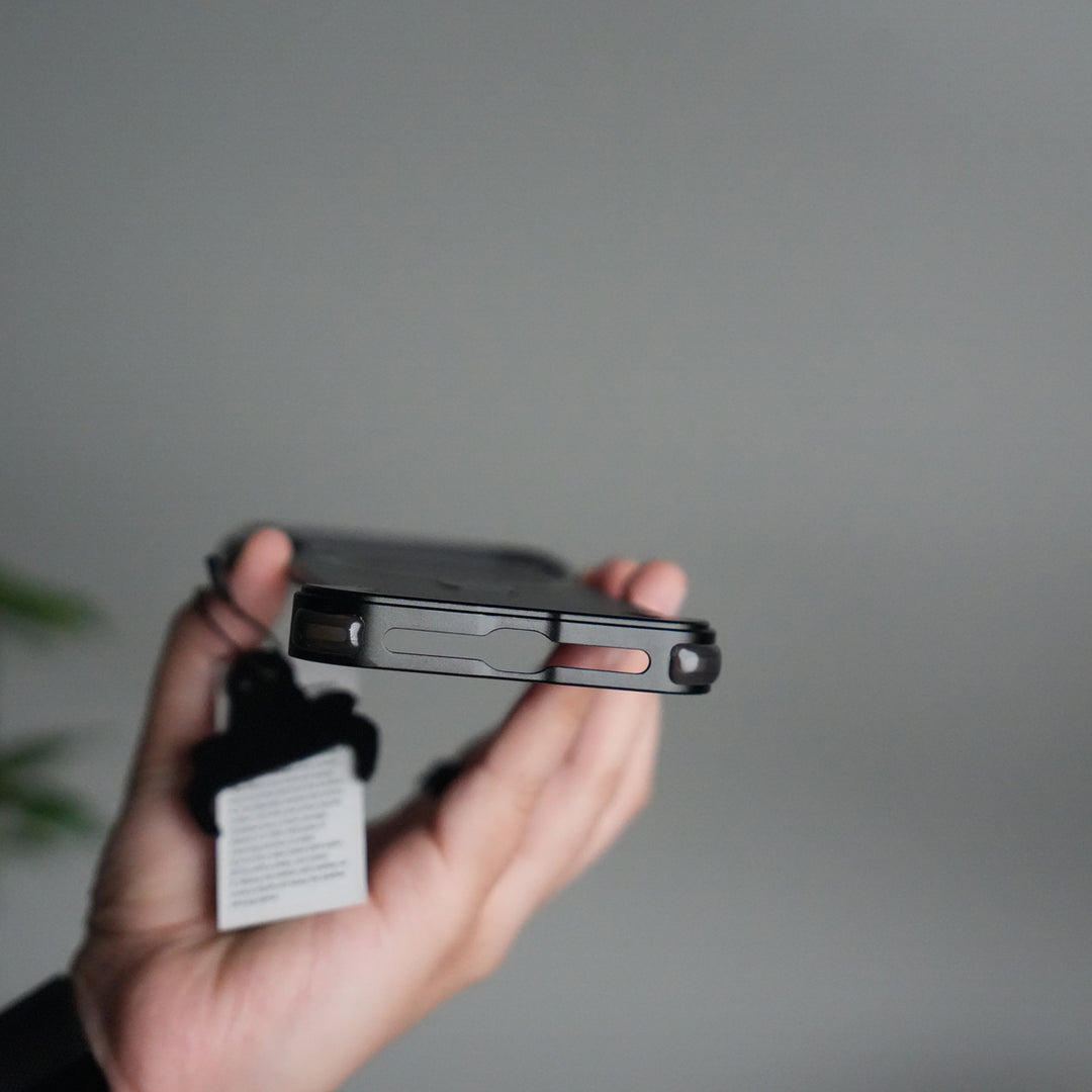 iPhone 17 Pro Max Leather Frameless Metal Kickstand Case