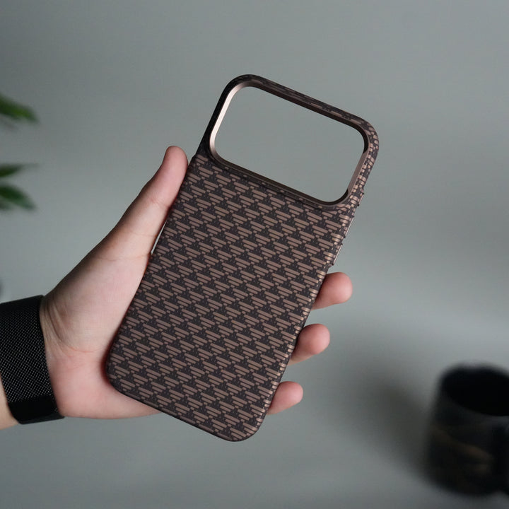 iPhone 17 Pro Max Carbon Fiber Texture Design Hard Pc MagSafe Case Cover Tringle Pattern