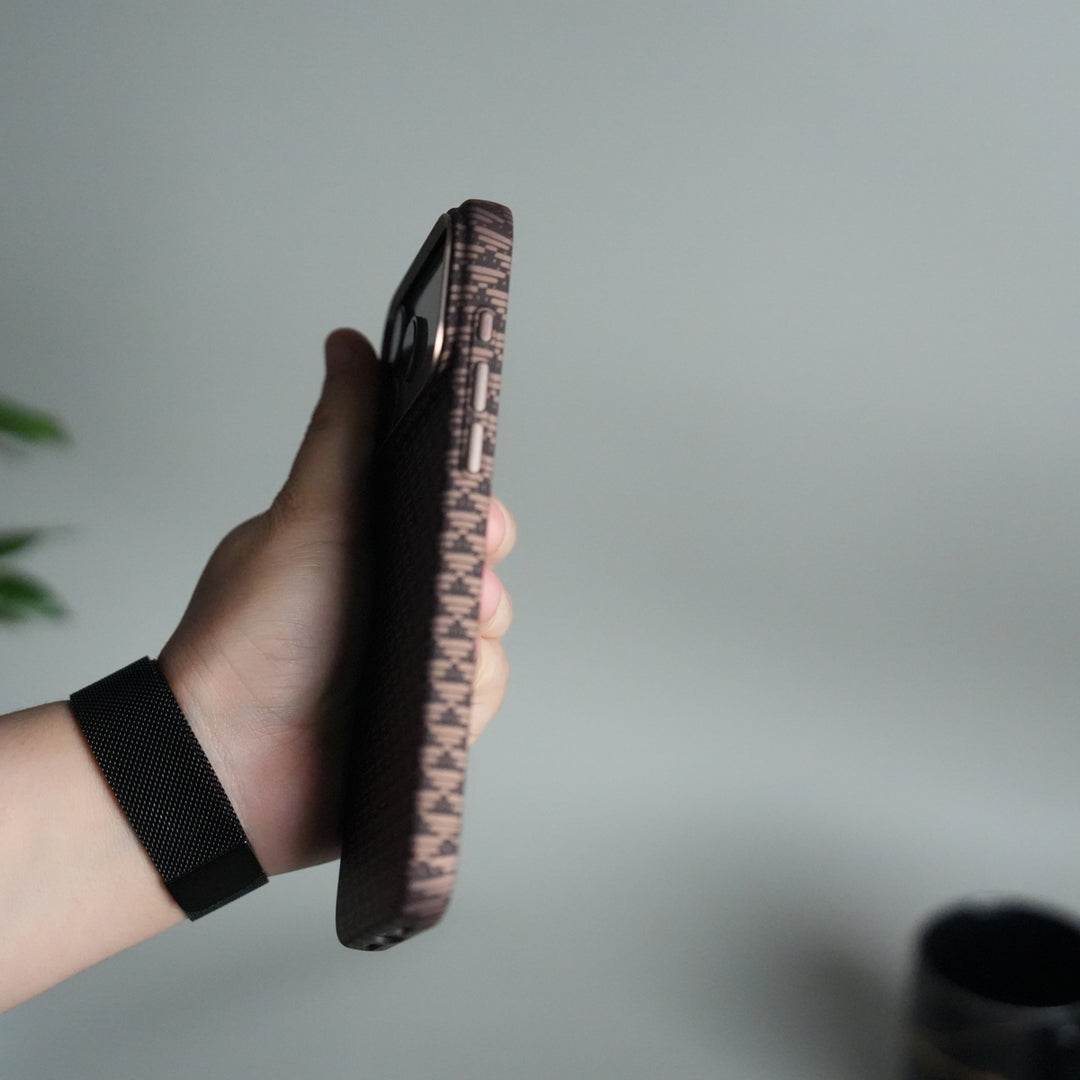 iPhone 17 Pro Max Carbon Fiber Texture Design Hard Pc MagSafe Case Cover Tringle Pattern