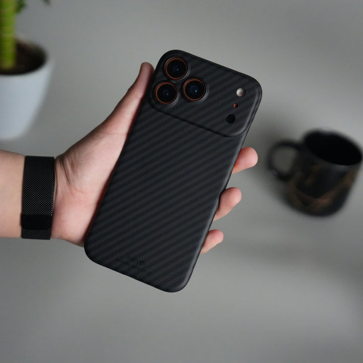 iPhone 17 Pro Max Carbon Fiber Slim Case | Ultra-Thin Magnetic Charging Ring Cover