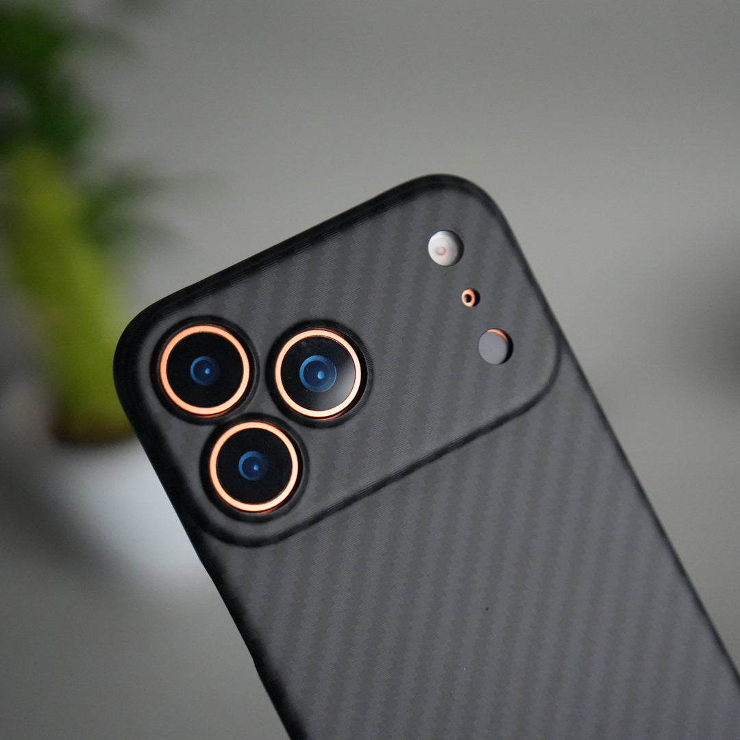 iPhone 17 Pro Max Carbon Fiber Slim Case | Ultra-Thin Magnetic Charging Ring Cover