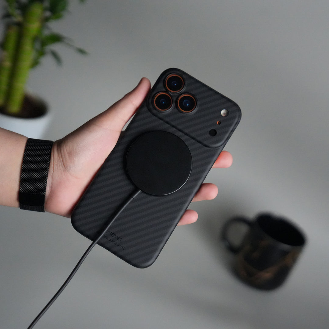 iPhone 17 Pro Max Carbon Fiber Slim Case | Ultra-Thin Magnetic Charging Ring Cover