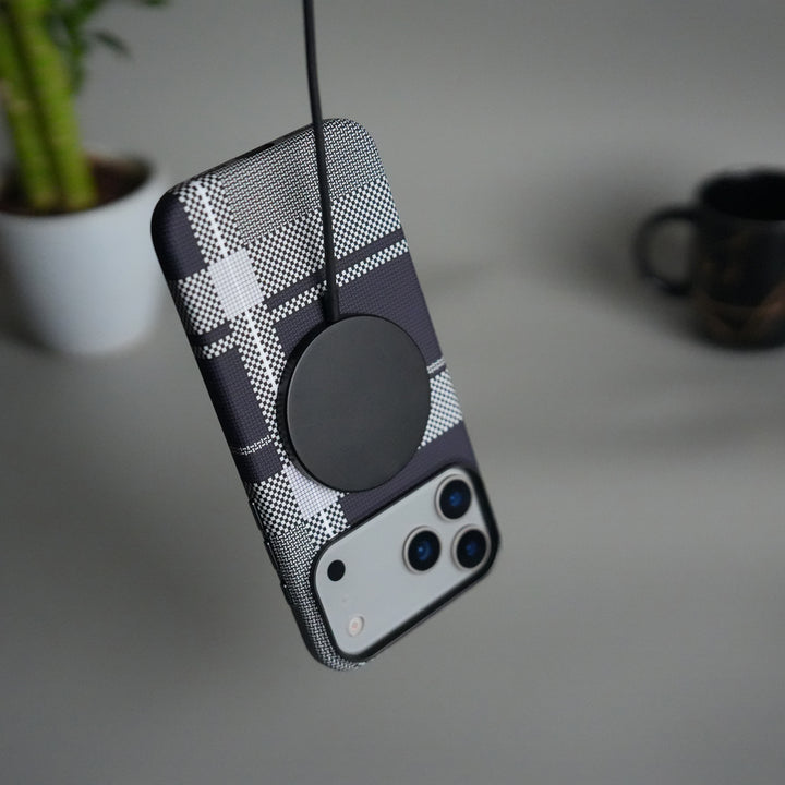 iPhone 17 Pro Carbon Fiber Texture Design Hard Pc MagSafe Case Cover BlackWhite