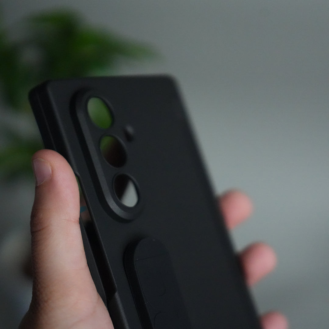 Galaxy Z Fold 7 Silicone Band Holder Case with Front Glass | Matte Hard Cover with Kickstand Grip
