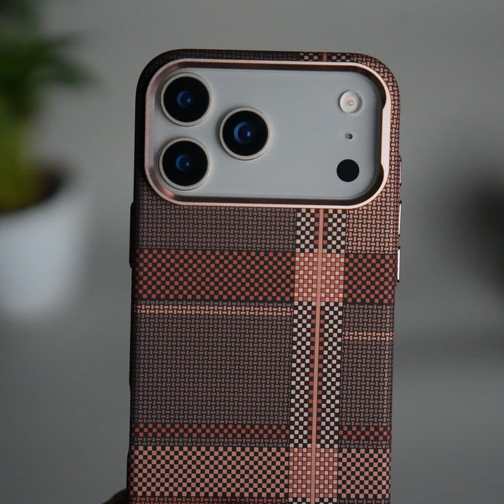 iPhone 17 Pro Carbon Fiber Texture Design Hard Pc MagSafe Case Cover BrownWhite