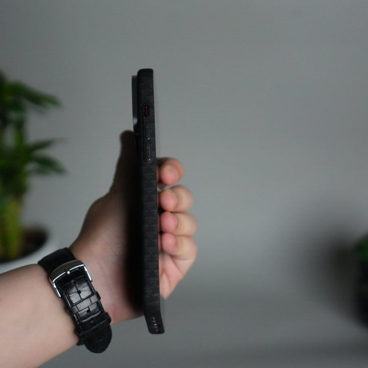 iPhone 17 Pro Max Carbon Fiber Texture Design Hard Pc MagSafe Case Cover Black Tringle Pattern