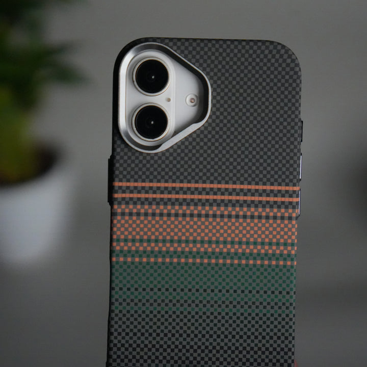 iPhone 17 Carbon Fiber Texture Design Hard Pc MagSafe Case Cover OrangeGreen