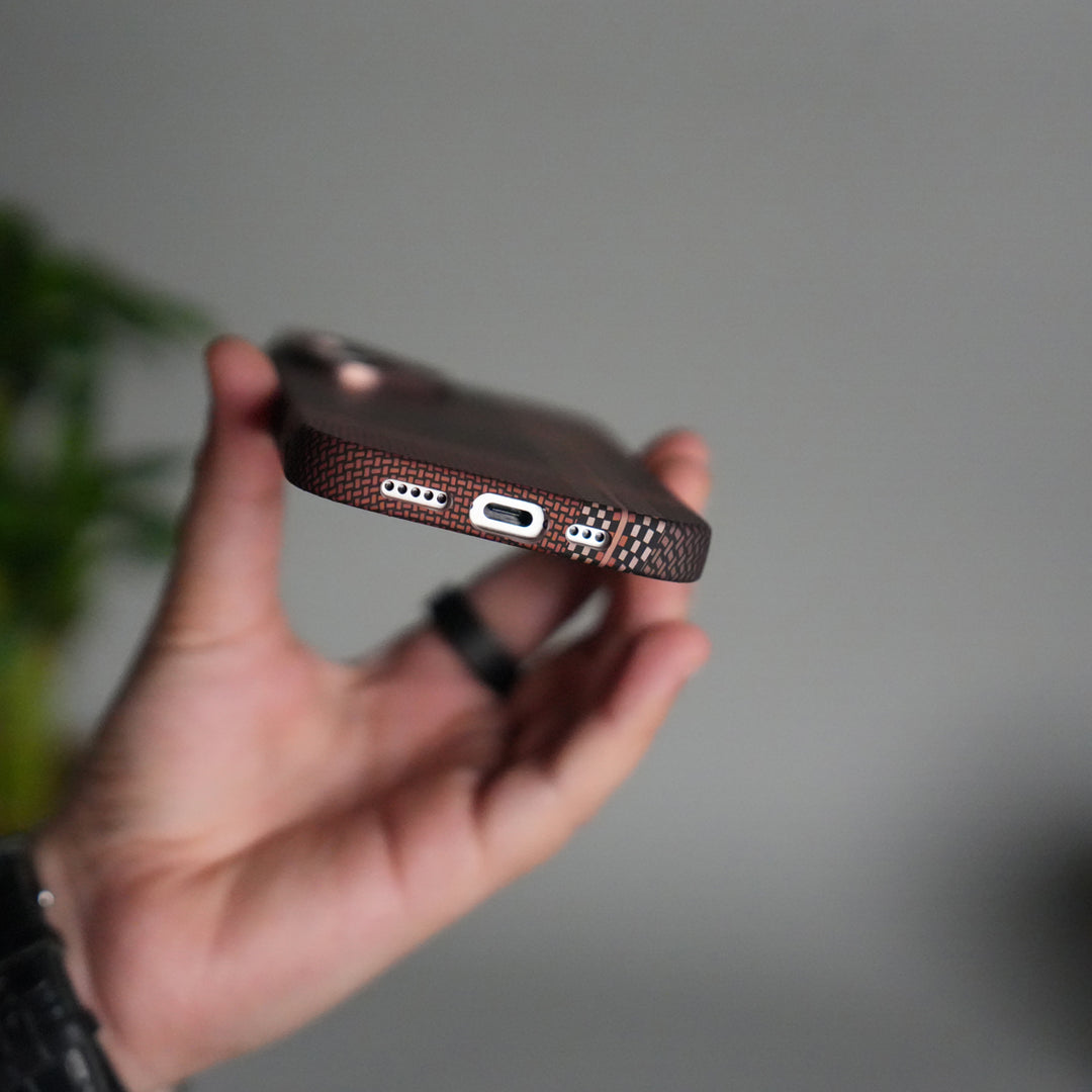 iPhone 17 Carbon Fiber Texture Design Hard Pc MagSafe Case Cover BrownWhite