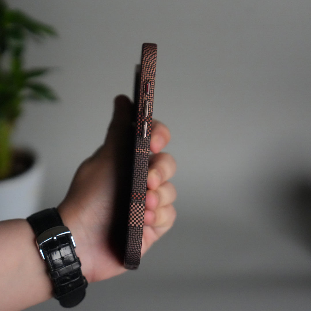 iPhone 17 Carbon Fiber Texture Design Hard Pc MagSafe Case Cover BrownWhite