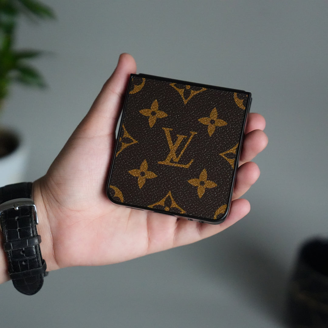 Samsung Galaxy Z Flip 7 Luxury Leather Case Cover