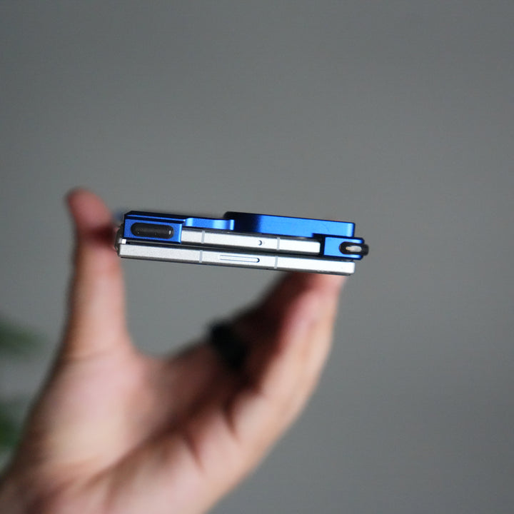 Galaxy Z Fold 7 Metal Frameless Bumper Case | Blue Aluminum Protective Cover with 360° Rotating Stand